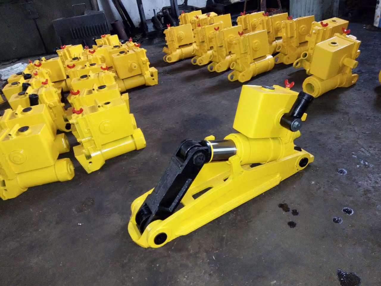 液压起拔道器